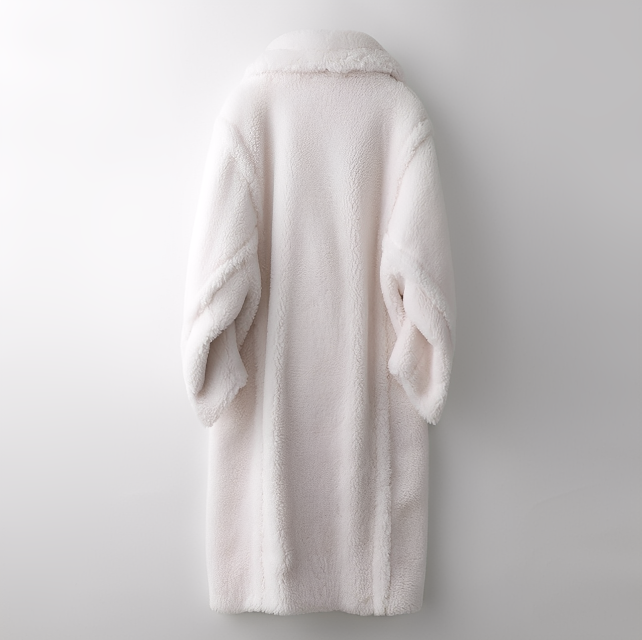 ELADÉLE VELORIA Oversized Mantel